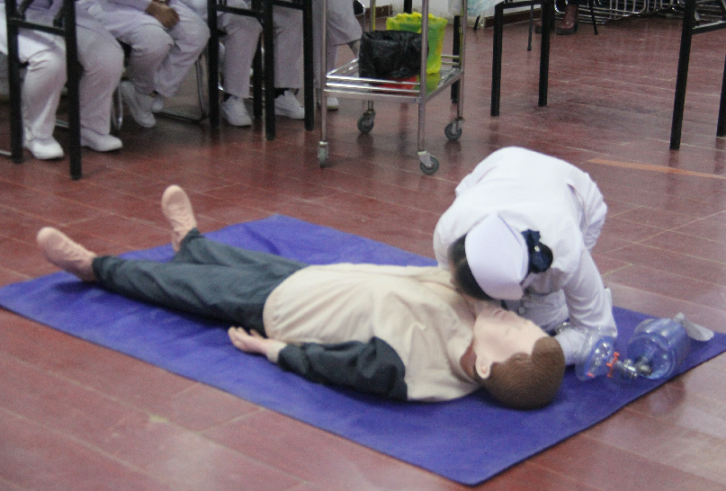 北京国丹白癜风医院举行心肺复苏现场模拟应急演练比赛